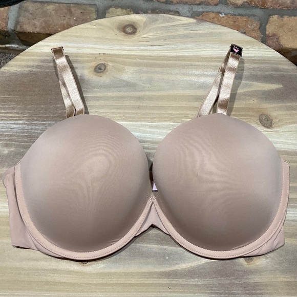 Victoria's Secret Other - Victoria’s Secret bra, 38D
